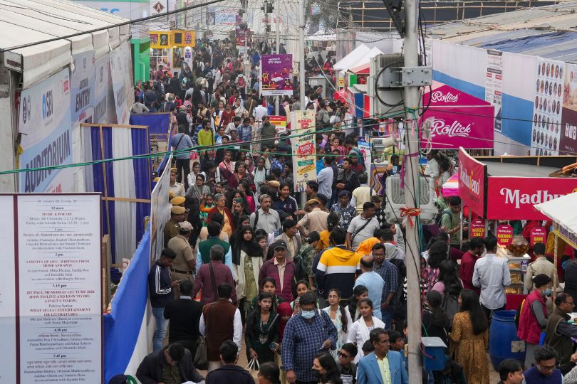 Record Footfall at International Kolkata Book Fair: 14 Lakh Visitors in Four Days