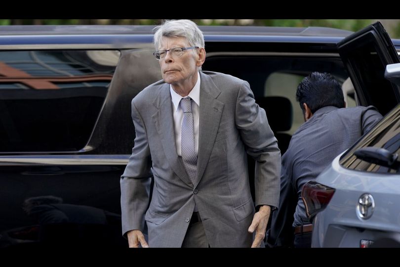Author Stephen King testifies against merger by Penguin