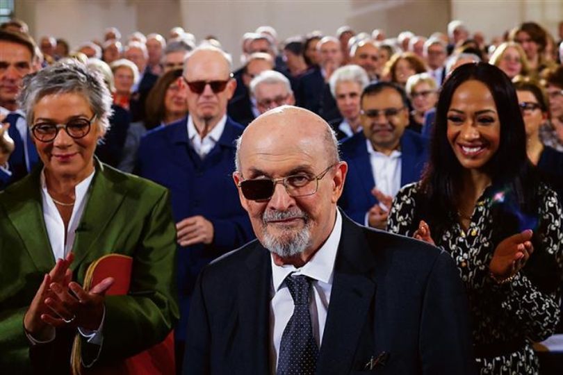 Salman Rushdie is Honoured in Germany | Frontlist