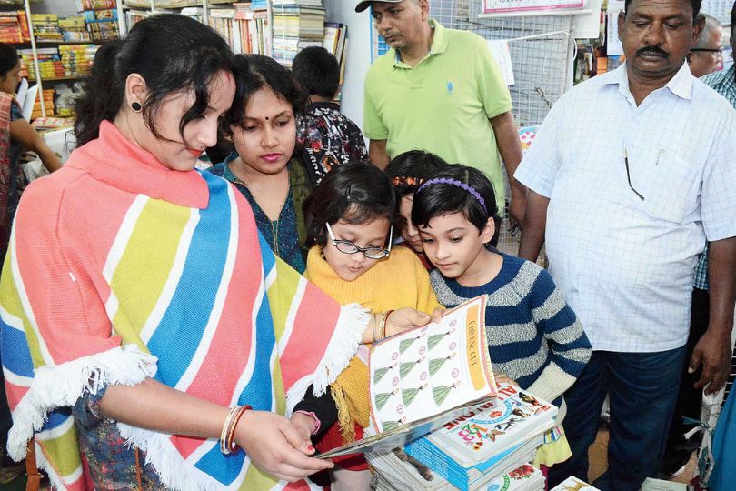 Jamshedpur Book Fair Draws Admiring Crowds | Frontlist