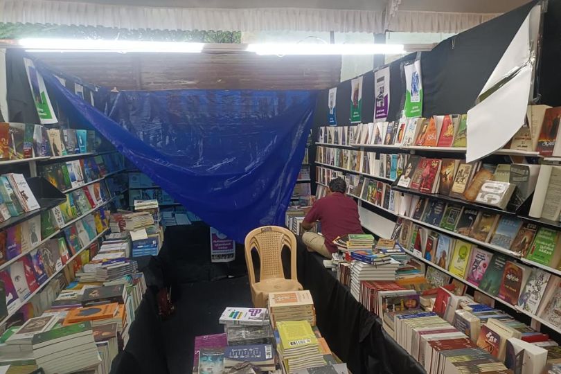 Rain Damages Books at the Chennai Book Fair, Putting Publishers in a Difficult Situation | Frontlist