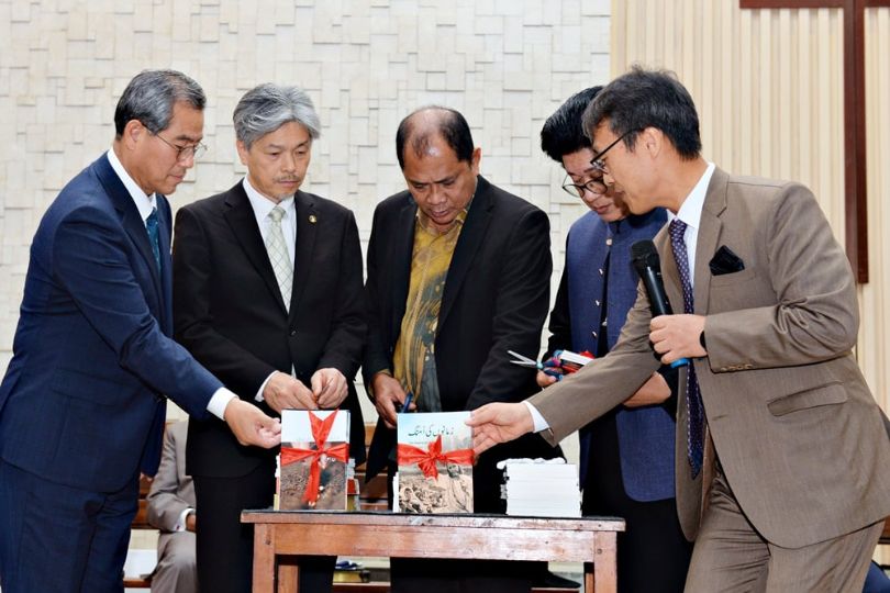 Korean Publishing House Commits to Publishing Resources in Urdu | Frontlist