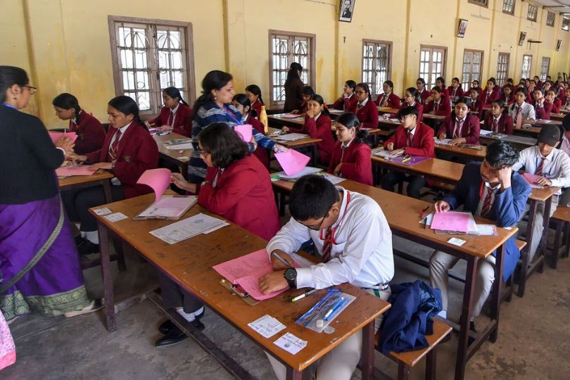 CBSE proposes Open-Book exams for Classes 9–12, Pilot run in November | Frontlist