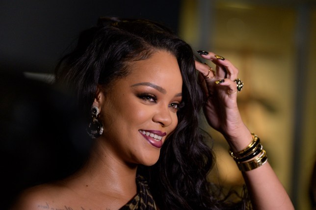 Rihanna to Release Her Autobiography