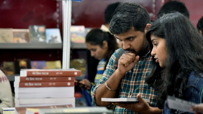 Frontlist News | Hindi publishers sold no books, fired no staff in lockdown. Now they plan for e-book future