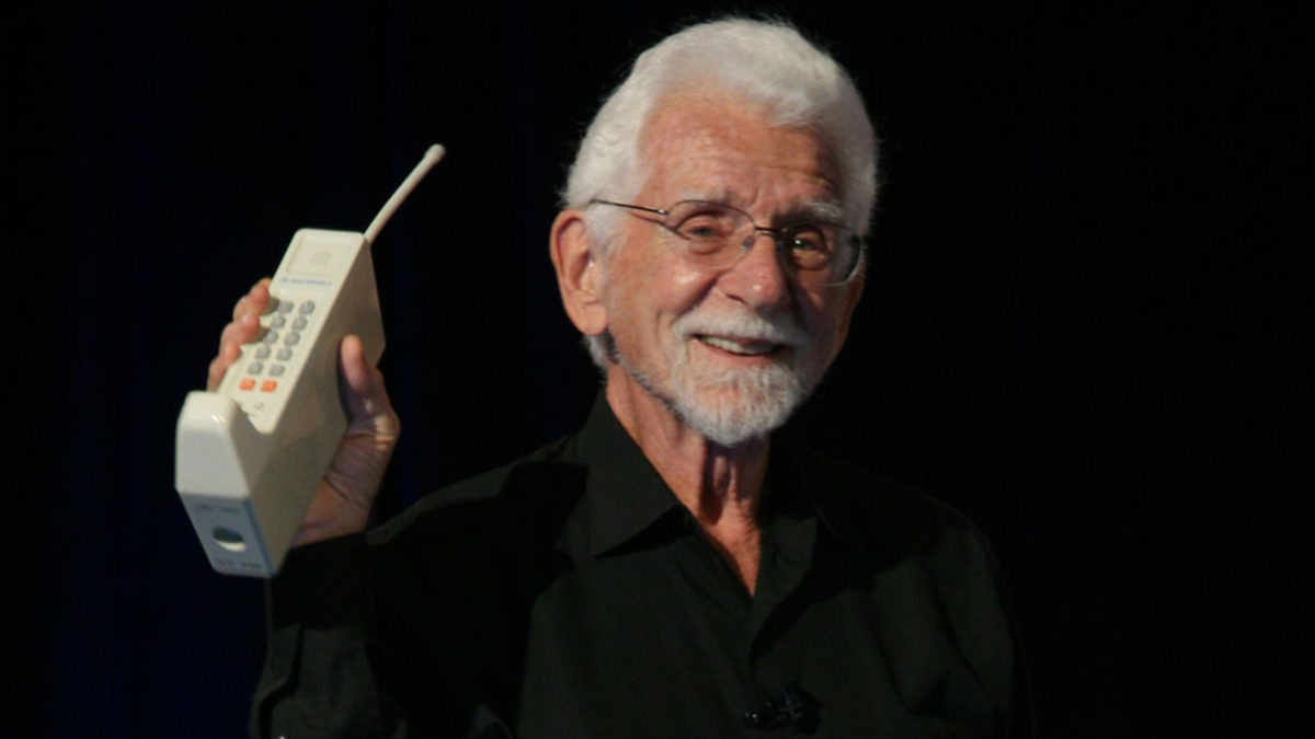 Frontlist | The guy who made the first mobile phone call wrote a book on it