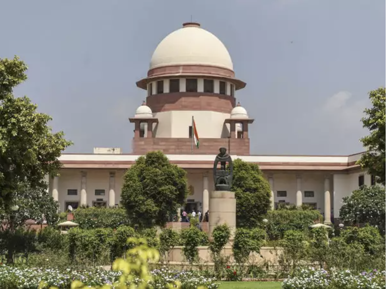 Supreme Court quashes the law granting reservation for Maratha community in jobs and education exceeding 50%