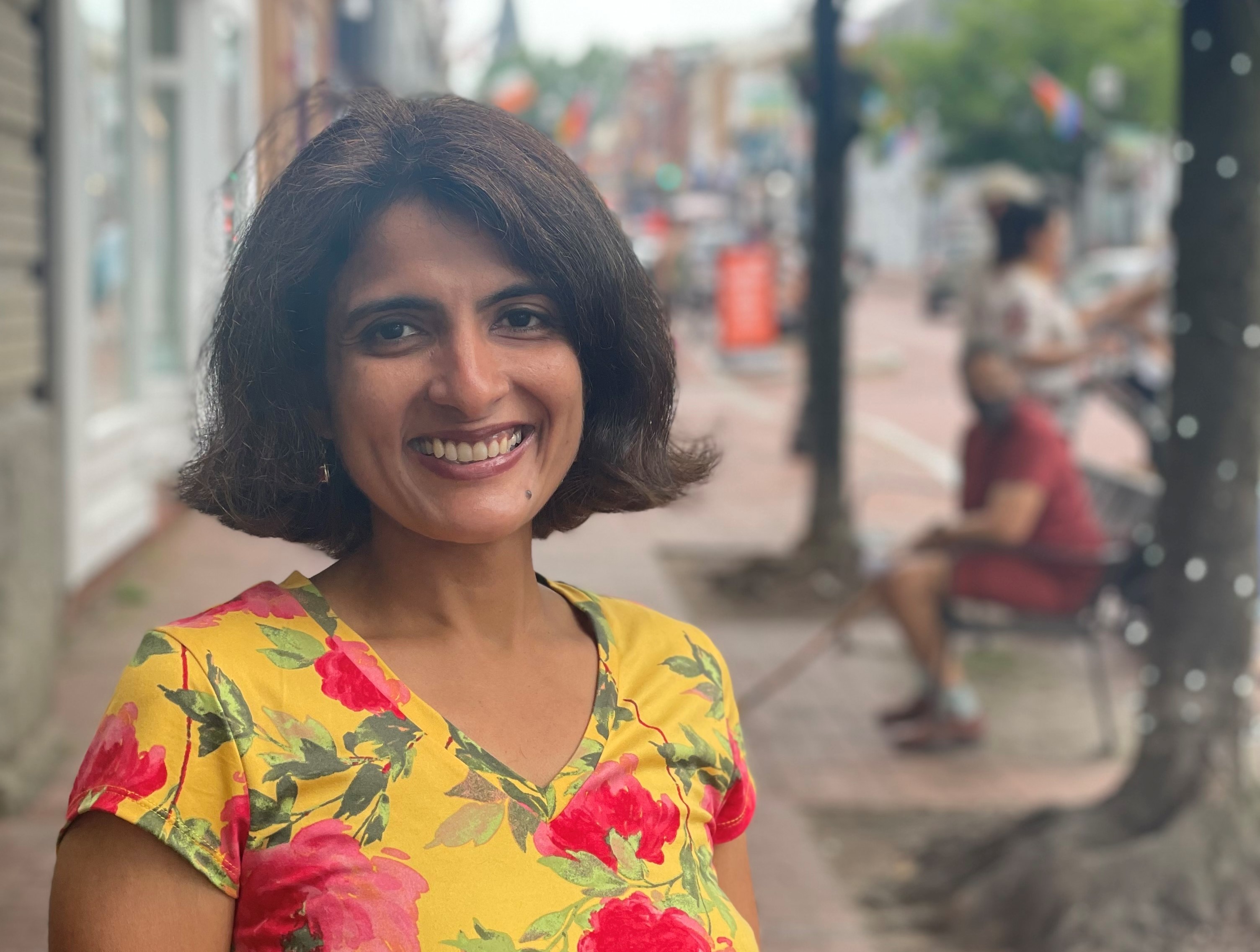 Author Ami Ganatra | Mahabharata Unravelled: Lesser-Known Facets of a Well-Known History | Interview